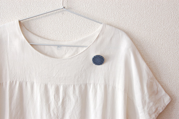 波佐見焼 紋様ブローチ うろこ｜詳細画像6