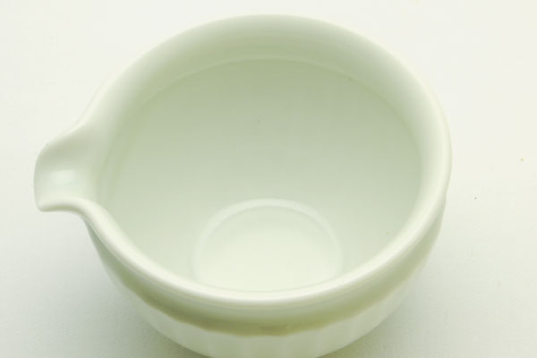 白山陶器 かんな彫 片口 しのぎ｜詳細画像3