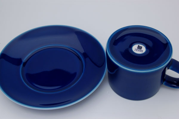 白山陶器 Ｍ型 カップ＆ソーサー ブルー｜和食器の通販 monsen
