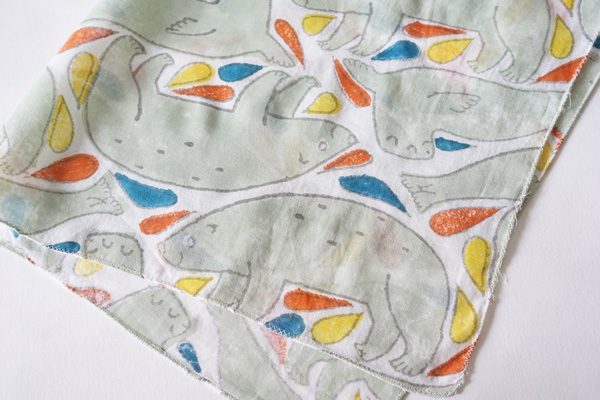 鹿児島睦 ハンカチ シロクマ｜詳細画像3