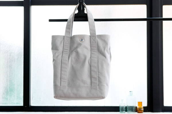 nadowa ヴィル トートバッグ グレー｜詳細画像1
