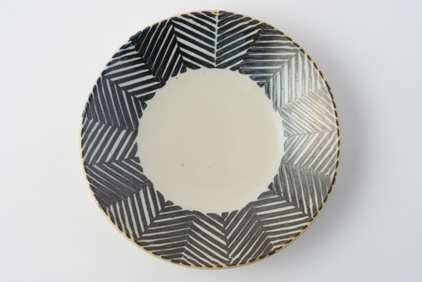 波佐見焼　 ORIME ヘリンボーン 6寸皿（セール品）｜詳細画像3