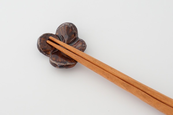 圭秀窯 クローバー箸置き 飴｜詳細画像4