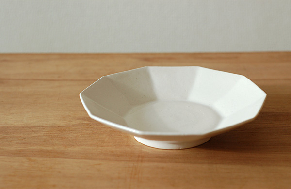 たくまポタリー 6寸皿 じゅっかく